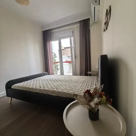 Cozy New 2 Bedrooms For 4 People Apartment *